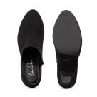 Stiefelette mit V-Cut-Out Schwarz – modischer und bequemer Schuh für Hallux valgus und empfindliche Füße von LaShoe.de