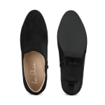 Stiefelette mit V-Cut-Out Schwarz – modischer und bequemer Schuh für Hallux valgus und empfindliche Füße von LaShoe.de