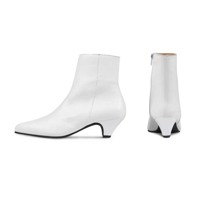 Stiefelette mit Kitten-Heel Weiß – modischer und bequemer Schuh für Hallux valgus und empfindliche Füße von LaShoe.de
