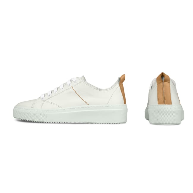 Court Sneaker Colour Stitch Weiß/Cognac – modischer und bequemer Schuh für Hallux valgus und empfindliche Füße von LaShoe.de