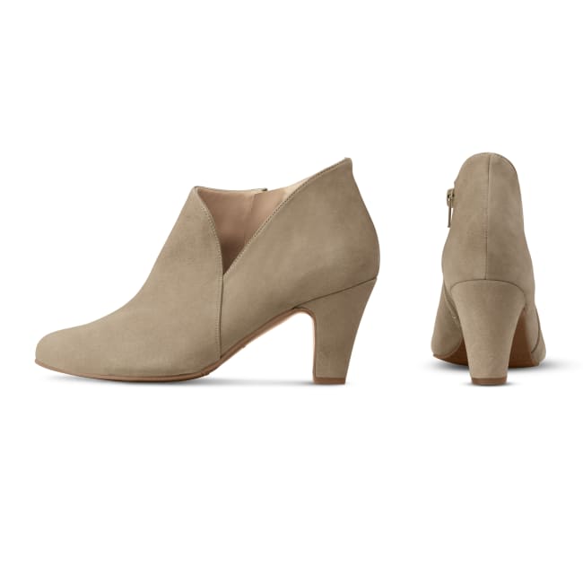 Stiefelette mit V-Cut-Out Taupe – modischer und bequemer Schuh für Hallux valgus und empfindliche Füße von LaShoe.de