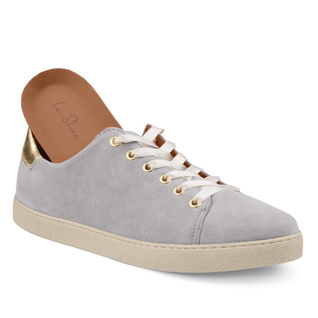Flat Sneaker Dressy Hellgrau – modischer und bequemer Schuh für Hallux valgus und empfindliche Füße von LaShoe.de
