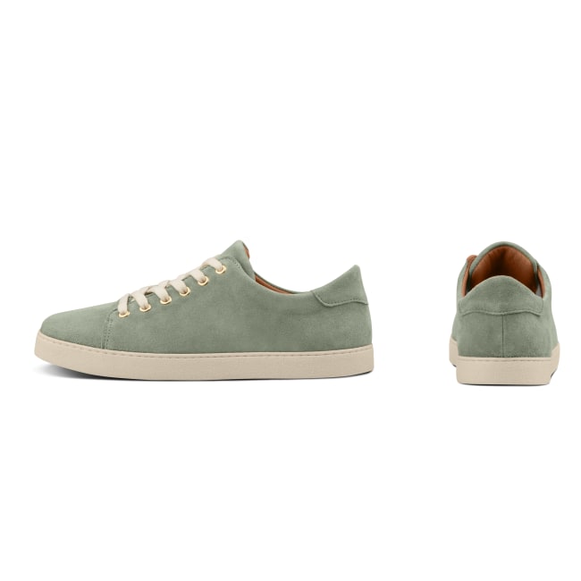 Flat Sneaker Light Khaki – modischer und bequemer Schuh für Hallux valgus und empfindliche Füße von LaShoe.de